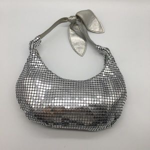 Small silver evening zipped bag